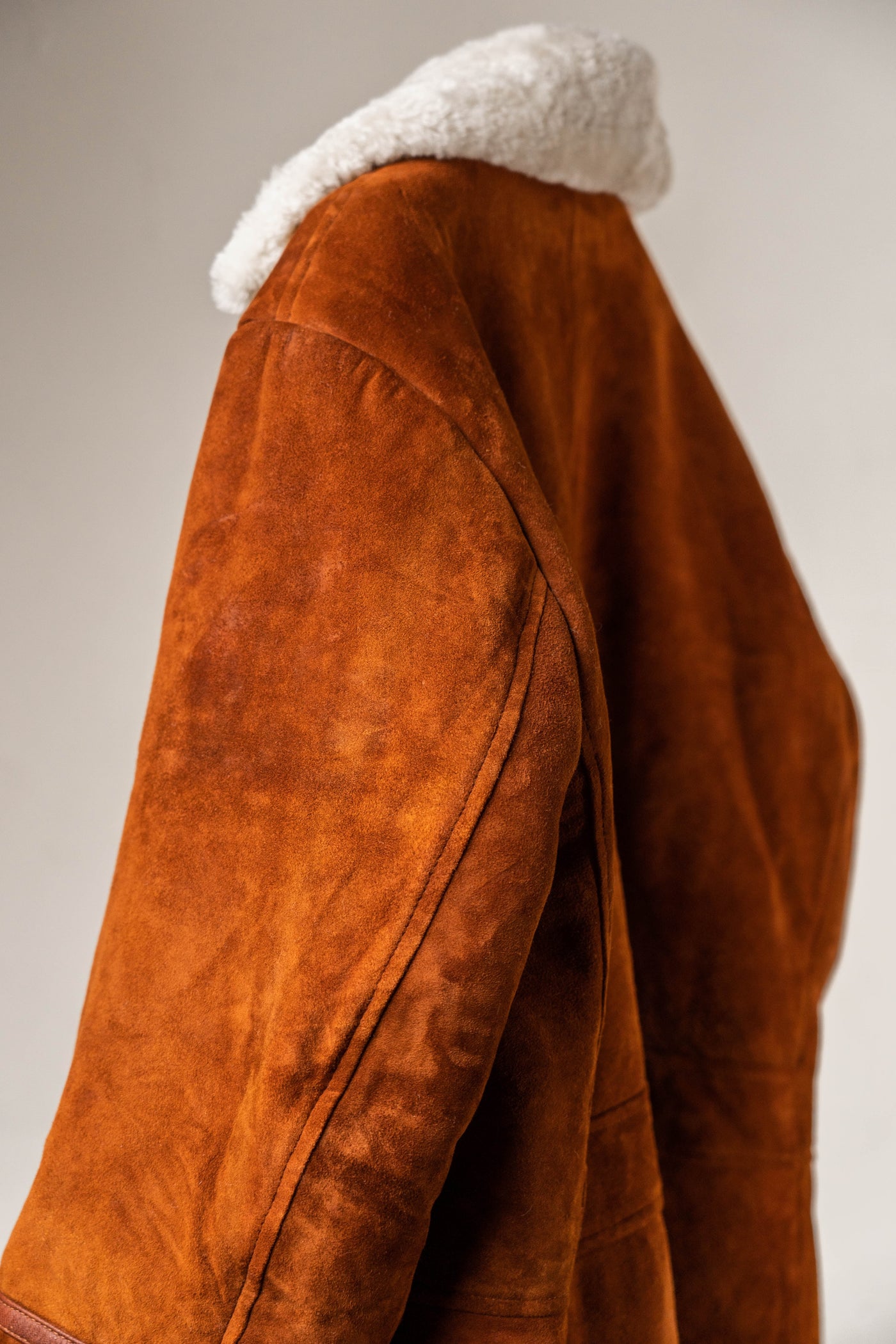 Men's Brown Shearling Leather Jacket - Classic Winter Coat with Fur Lining